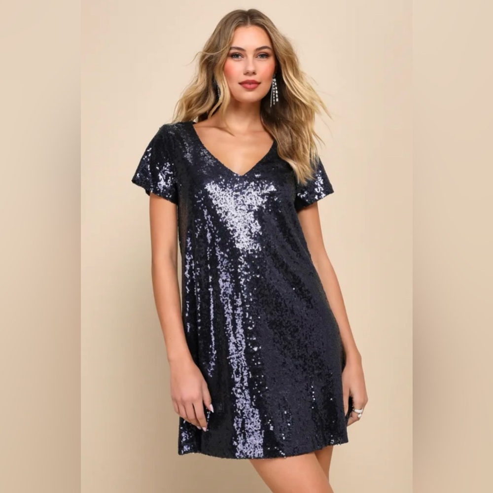Lulu’s NWT Light Up the Night Navy Sequin Shift Dress Sz XS Swiftie Era Tour Y2K - Picture 9 of 10